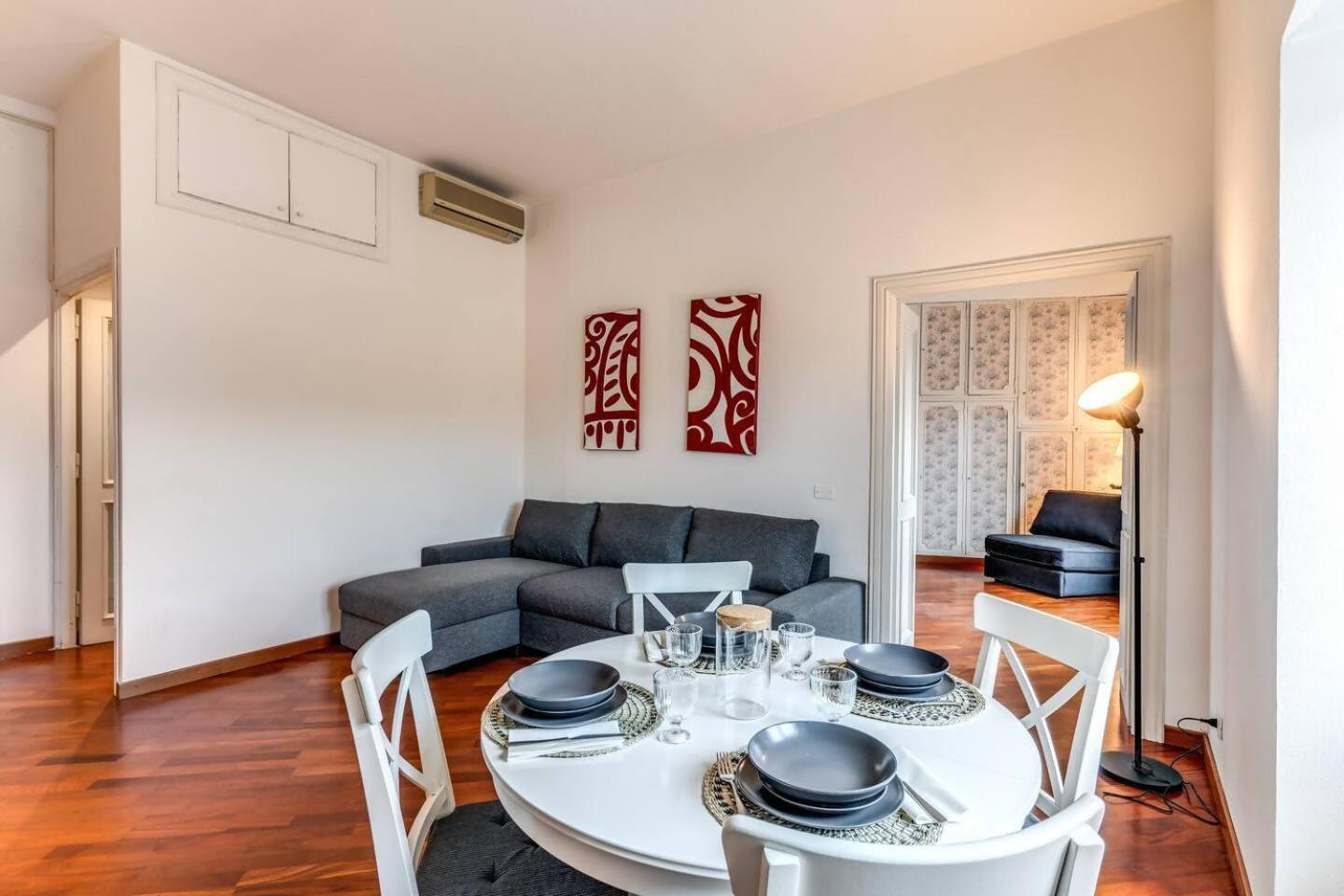 Splendid Flat On The Tiber River Roma Exterior foto